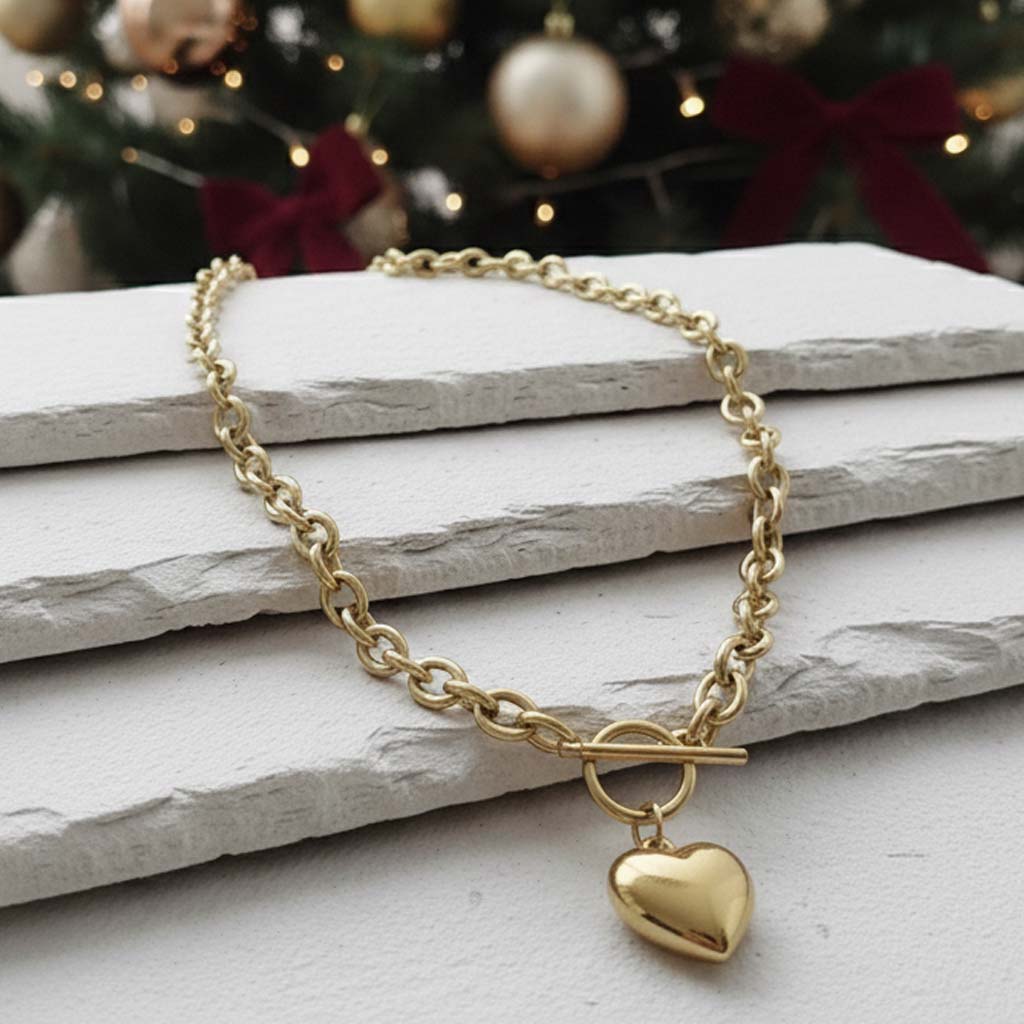 Necklaces & Pendants