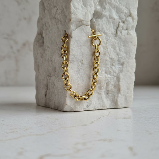 The Perfect Golden Bracelet