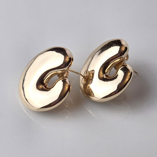 Experience elegant simplicity with our Rose Gold Bubble Stud Earrings. Crafted from hypoallergenic stainless steel, these earrings are water and sweat-resistant, ensuring long-lasting wear. With their tarnish-proof and low maintenance design, these sustainable earrings are the perfect addition to any collection.